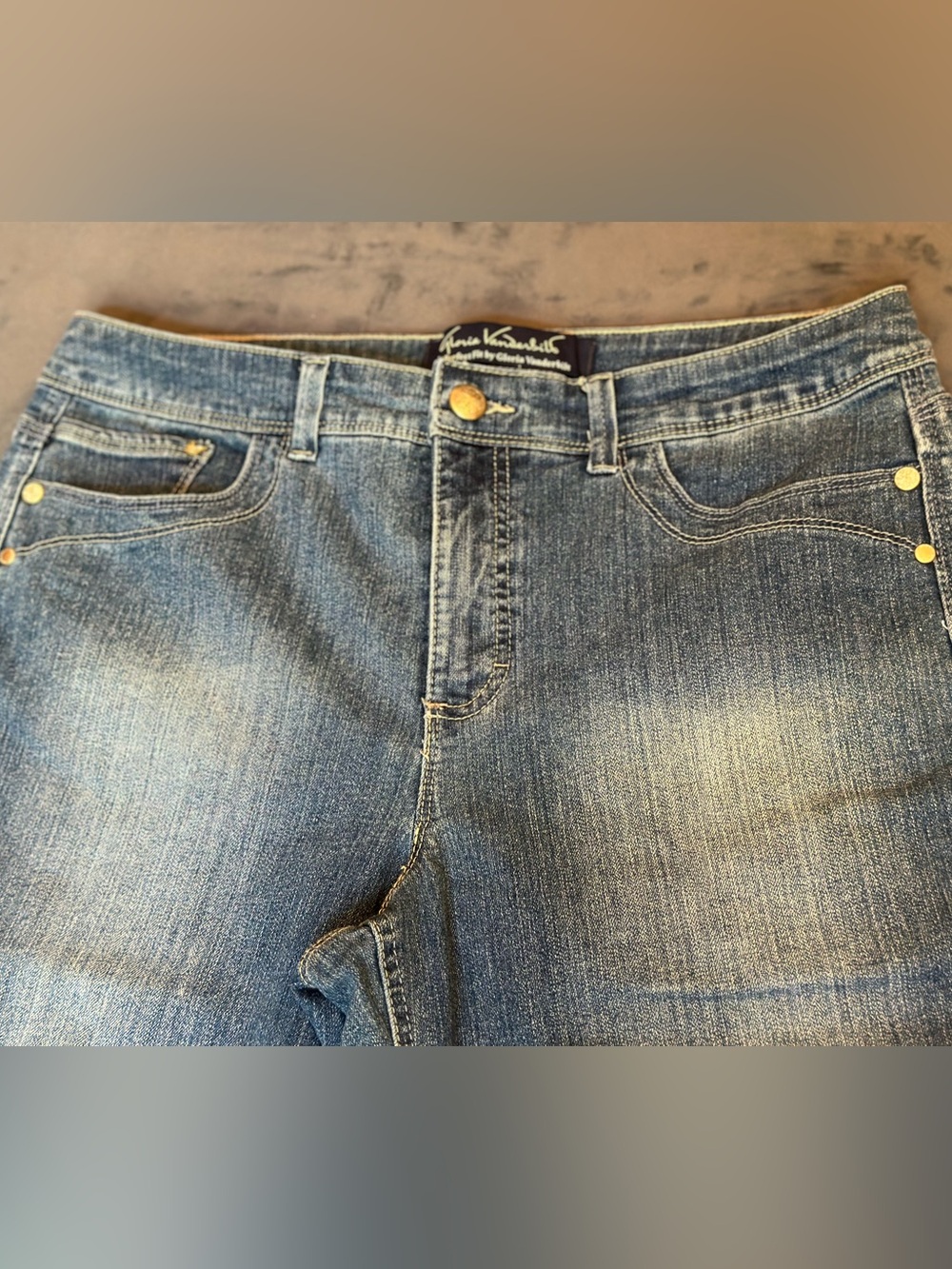 Gloria Vanderbilt Faded Blue Straight-Leg Jeans